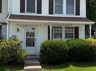 1543 Iris Ct, Hagerstown, MD 21740