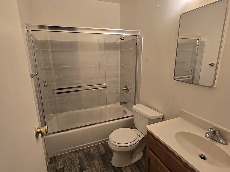 3555 Maple Ave #5 — Photo 7