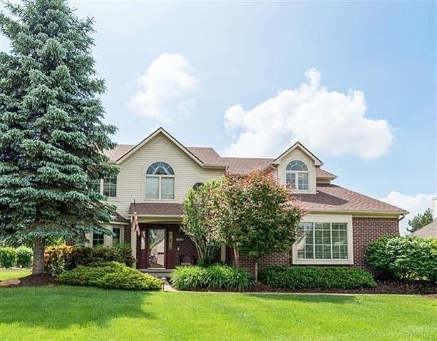 1st image of 7995 Turnberry Dr