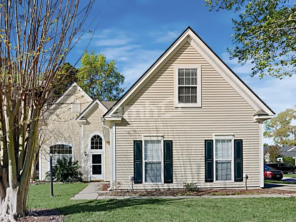 517 Pritchards Point Dr, Mount Pleasant, SC 29464