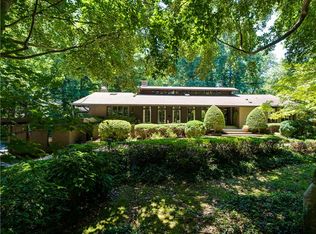 2915 Rockbrook Dr, Charlotte, NC 28211