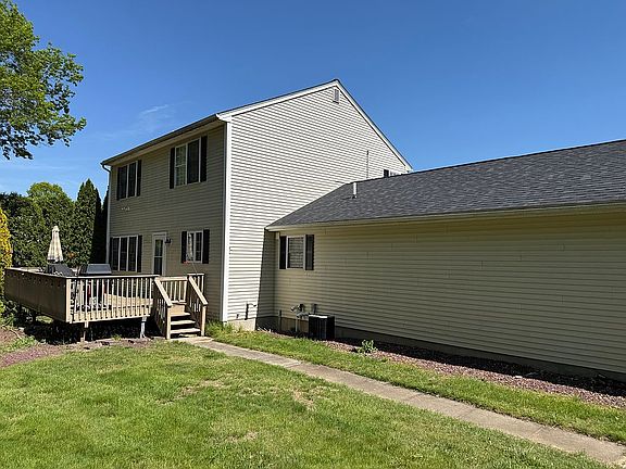 3rd image of 107 S Colman Rd