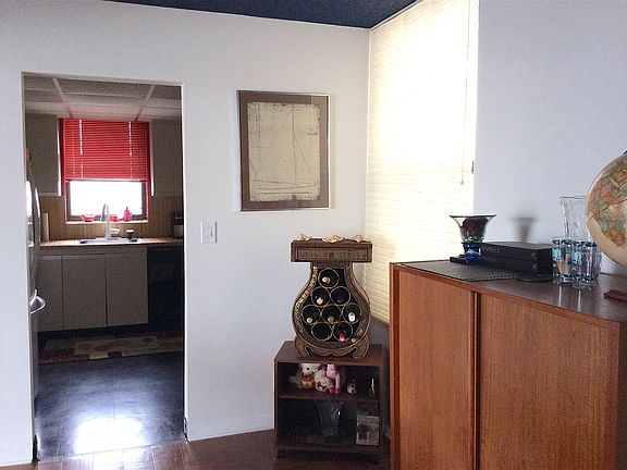 5th image of 18181 NE 31st Ct APT 901