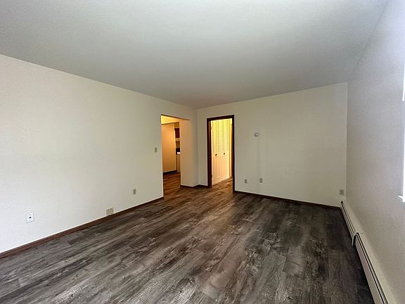 3rd image of 1320 E Capitol Dr APT 103