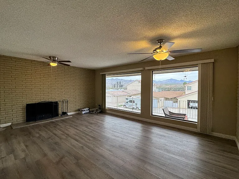 1464 Riverfront Dr — Photo 13