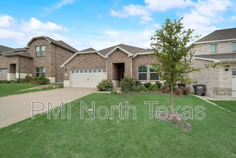 214 Stonehollow Way