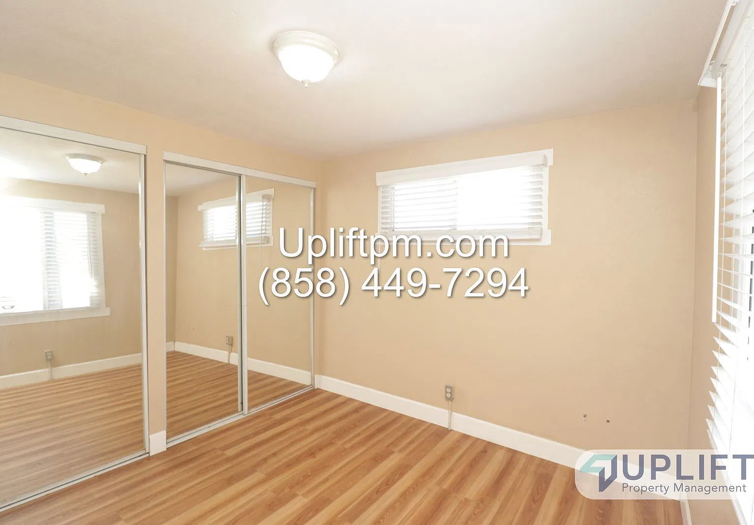 3 bed, 2.0 bath, 862 sqft, $3,295 — Photo 4