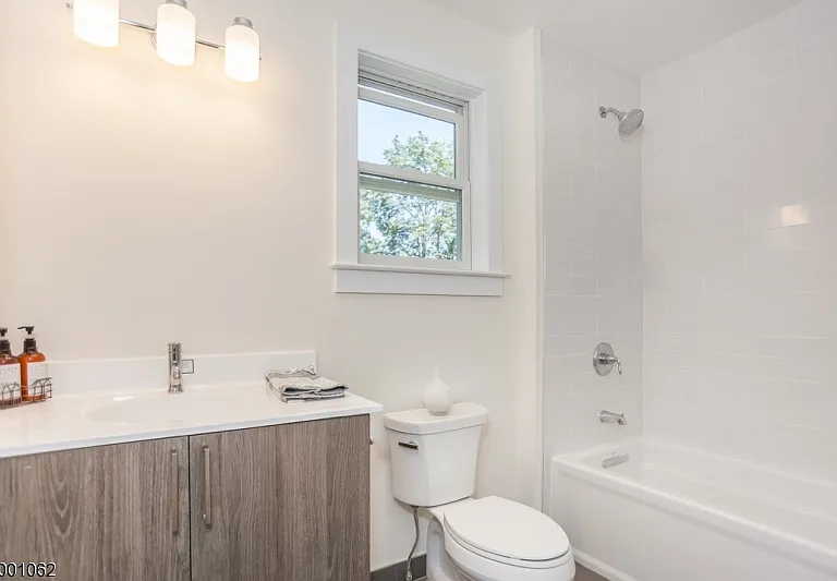 99 Claremont Ave — Photo 11