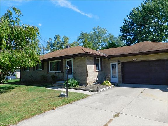 2nd image of 1247 Blueberry Hill Dr