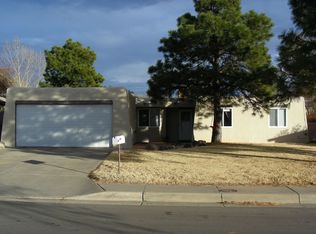 728 Maxine St NE, Albuquerque, NM 87123