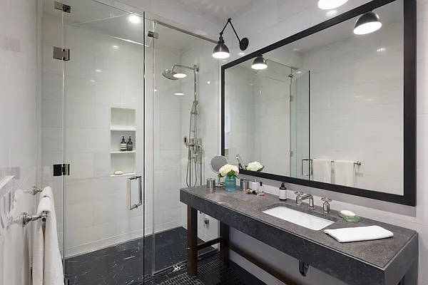 Rented by Compass | media 18