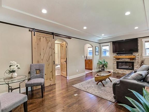 5th image of 19 E Younger Ave #95112