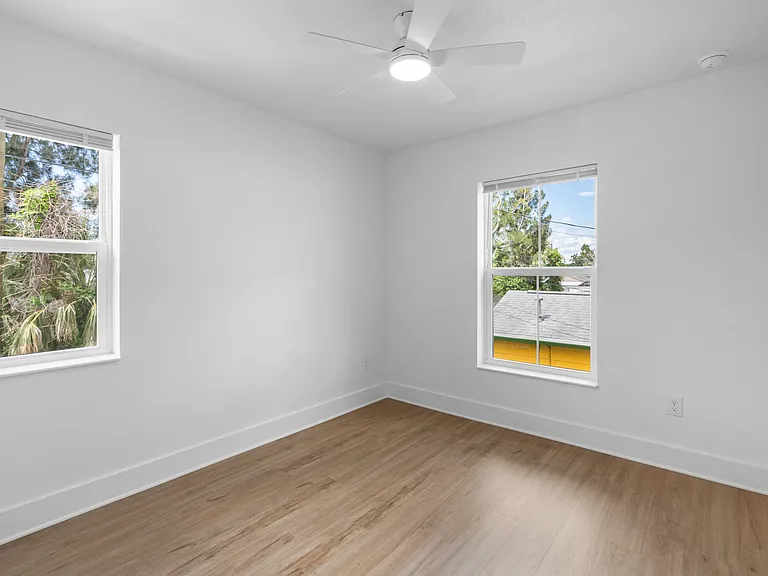 bedroom #1