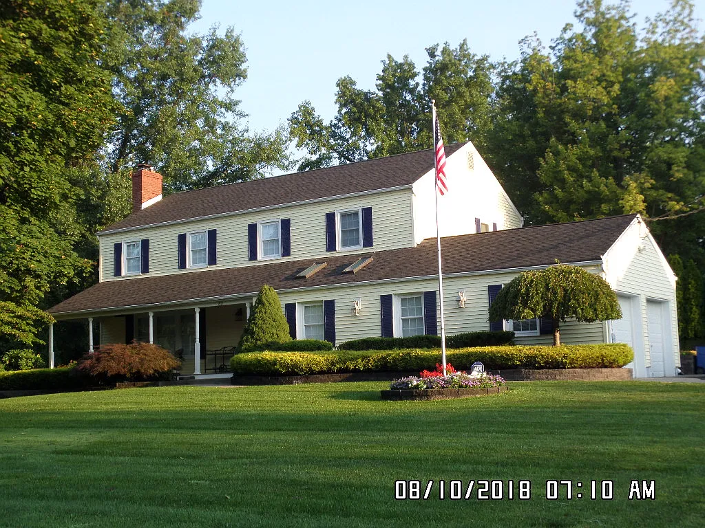 83 Stratford Dr photo 1