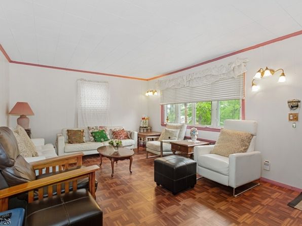 25 Saint Marys Pl, Nutley Twp., NJ 07110