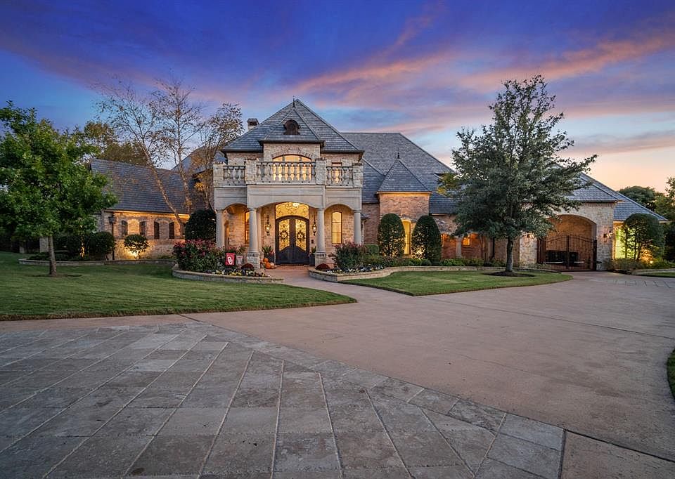 1st image of 9341 Bella Terra Dr