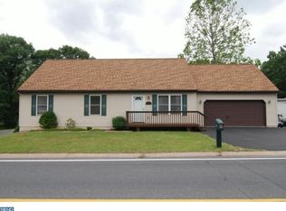 1047 Butter Ln, Reading, PA 19606