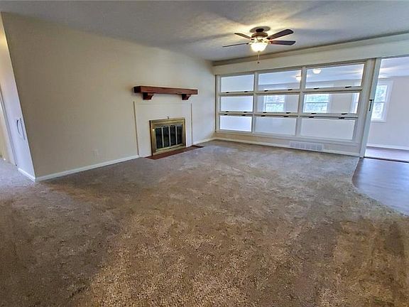 4th image of 784 N Monroe Dr