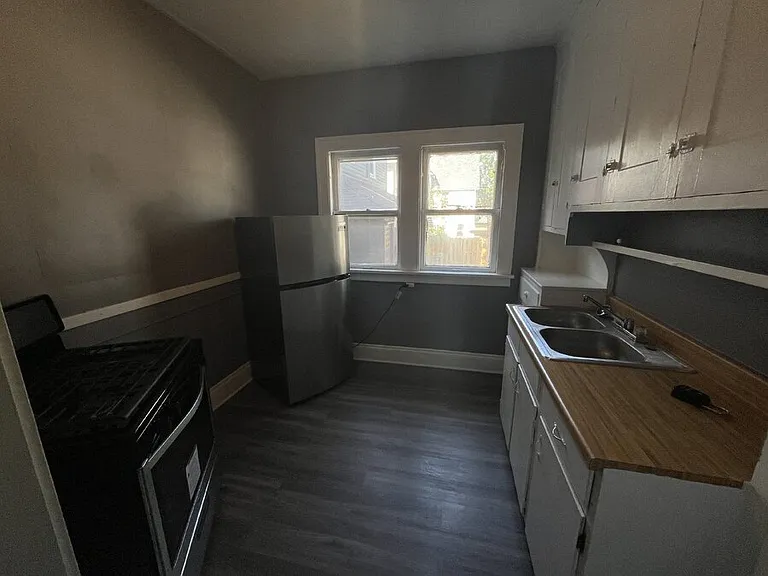 1471 Ridgewood Ave #1 — Photo 6