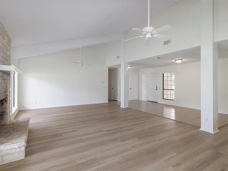 611 Lido St — Photo 8