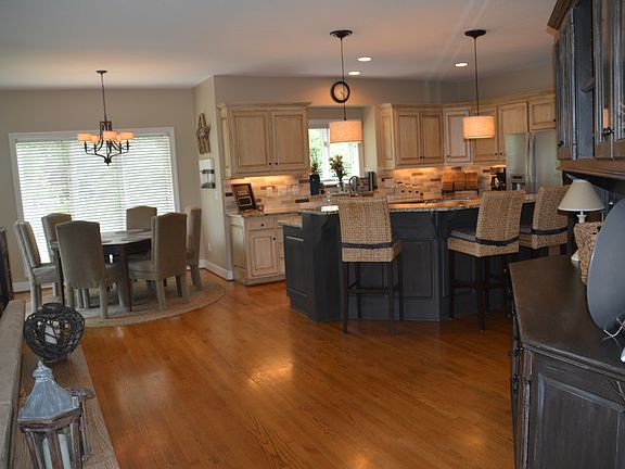 Kitchen and Brkfst nook