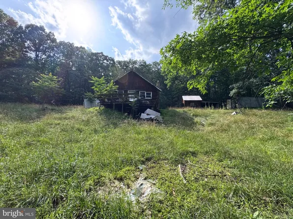139 Snowy Ln, Petersburg, WV 26847