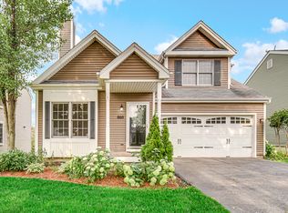 860 Chandler Ave, Geneva, IL 60134