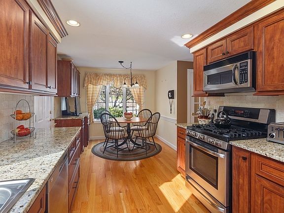 3rd image of 36 Bartletts Reach #36