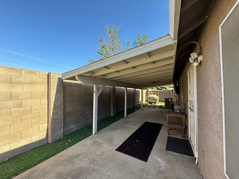 1501 Shiprock Ct — Photo 33