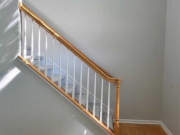 5th image of 103 Pamlico Ln