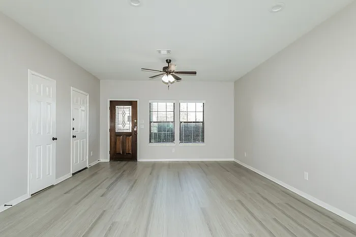 23011 Black Mountain Ash Ct — Photo 4
