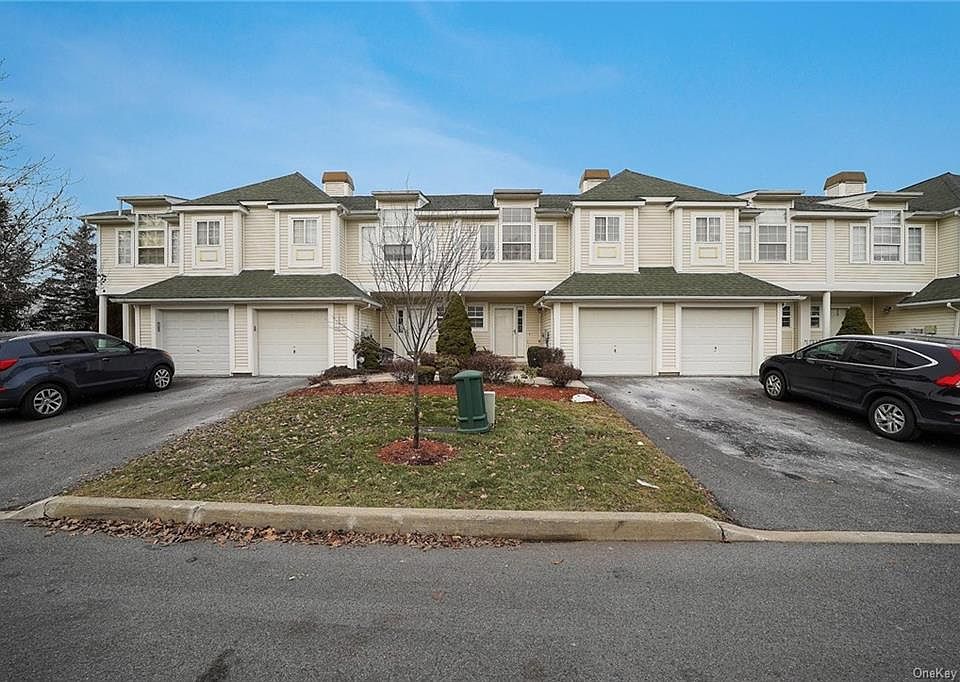 1st image of 212 Sara Ln