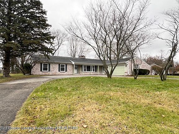 2nd image of 6070 N Skyline Dr