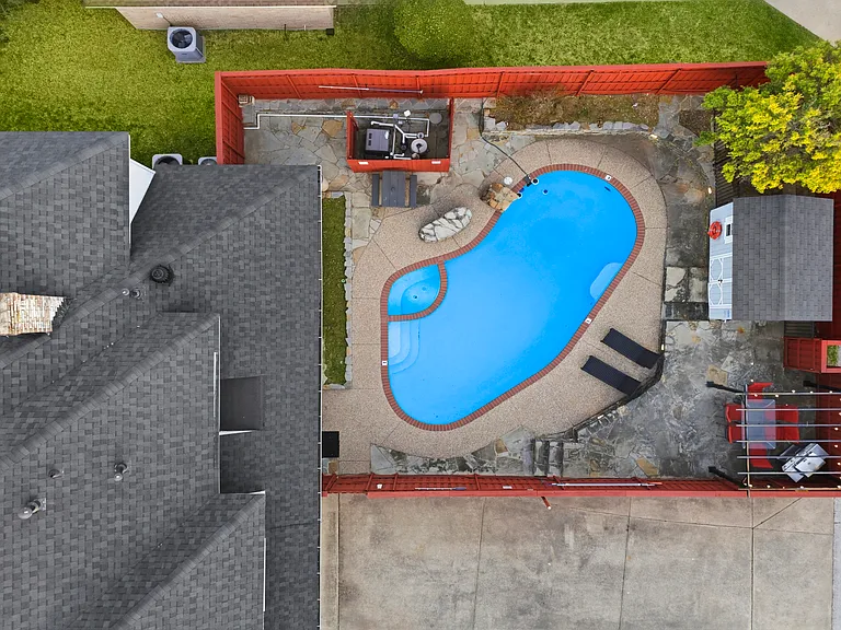 1424 Cobblestone Dr — Photo 39