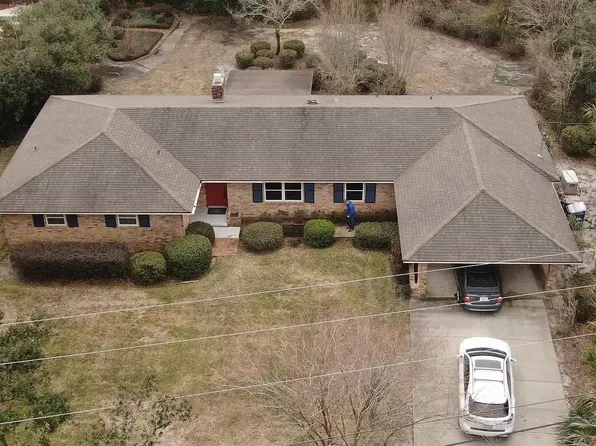 21 Highpoint Dr, Gulf Breeze, FL 32561