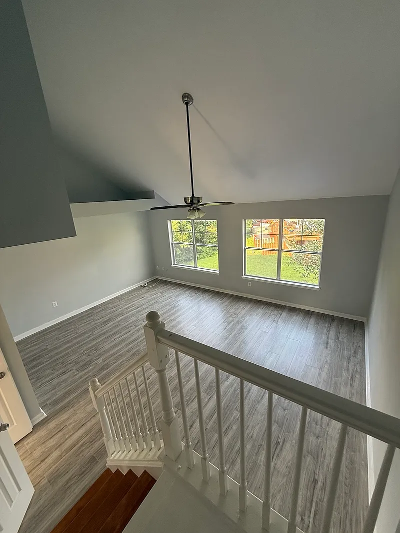 3 bed, 3.5 bath, 2203 sqft, $3,325 — Photo 3
