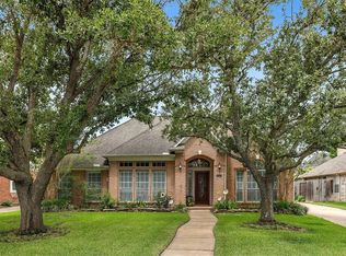 1382 Remington Crest Dr, Houston, TX 77094