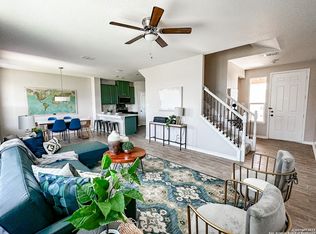 592 Valley Gdn, New Braunfels, TX 78130