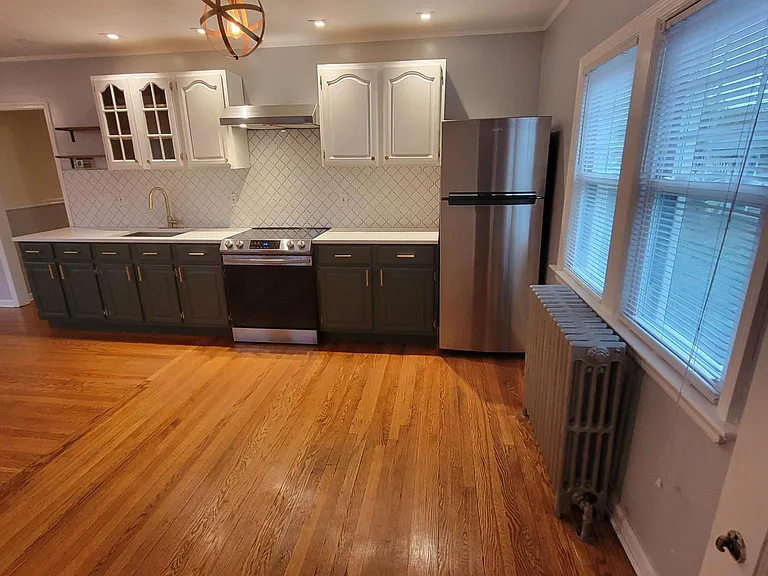 262 Crocus Ave #2 — Photo 5
