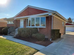 4616 Grace St, Schiller Park, IL