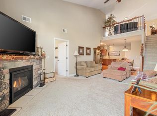 532 Cedar Bluffs Way, Slinger, WI 53086