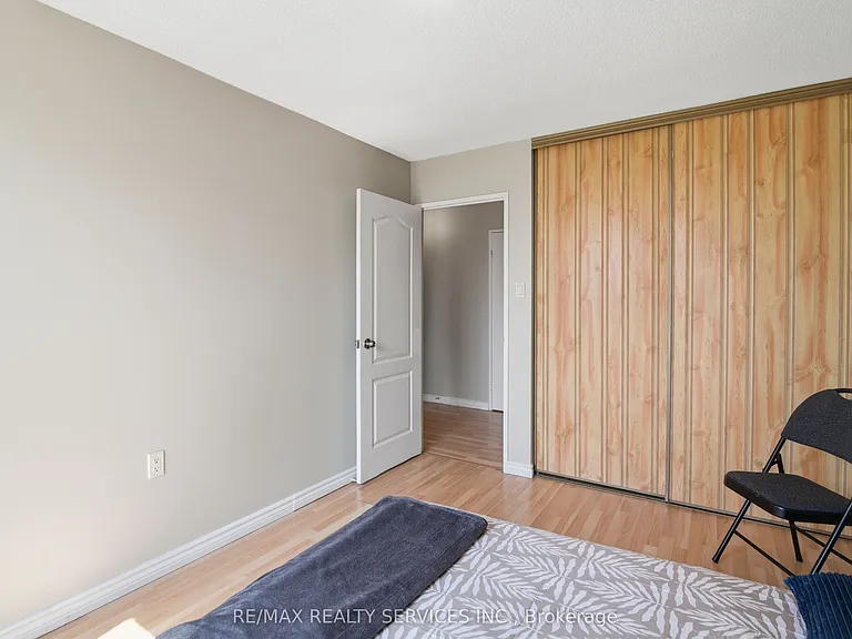 18 Knightsbridge Rd #304 — Photo 25