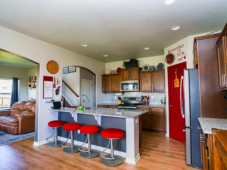 7437 Thorn Brush Way — Photo 18