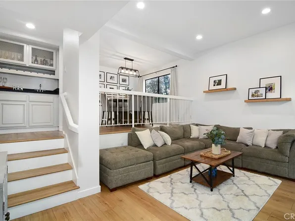 18741 Hatteras St Unit 1, Tarzana, CA 91356