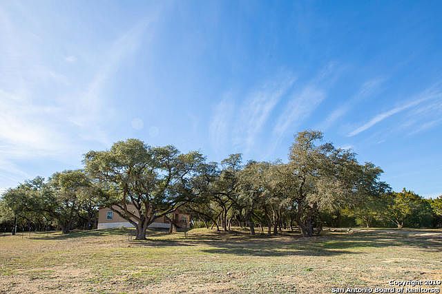 1st image of 891 Jennifer Ln