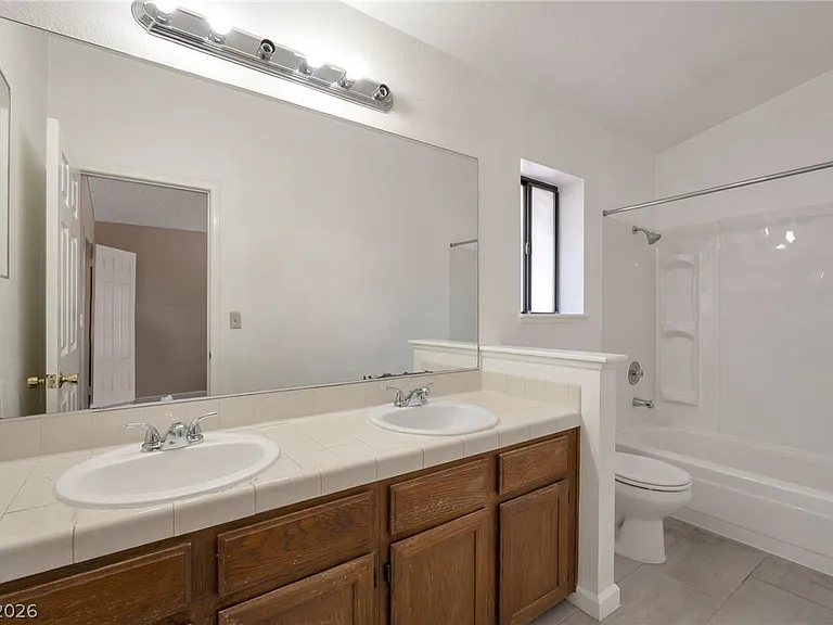 2528 Cherrywood St — Photo 14