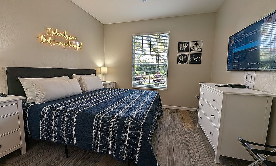 1st image of 4814 Cayview Ave #102