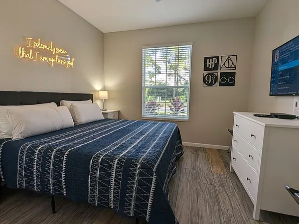 4814 Cayview Ave #102, Orlando, FL 32819