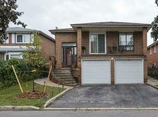 43 Quaker Ridge Rd, Vaughan, ON L4K2E5
