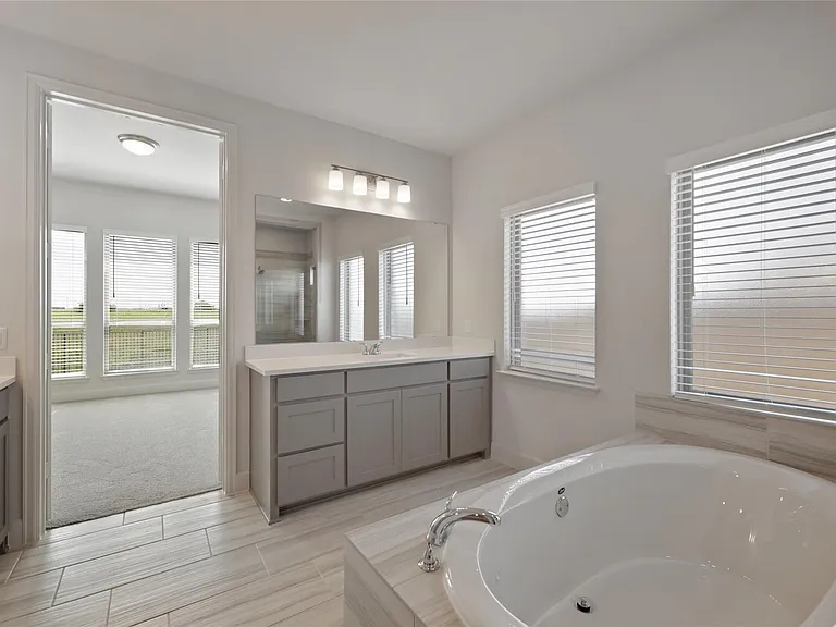 127 Plumbago Loop — Photo 14